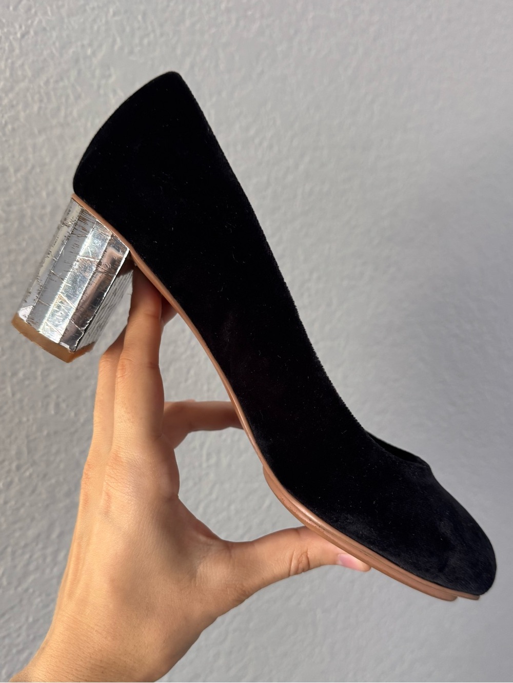 See By Chloé Black Velvet Silver Metallic Mirror Block Heel Pumps Size 36